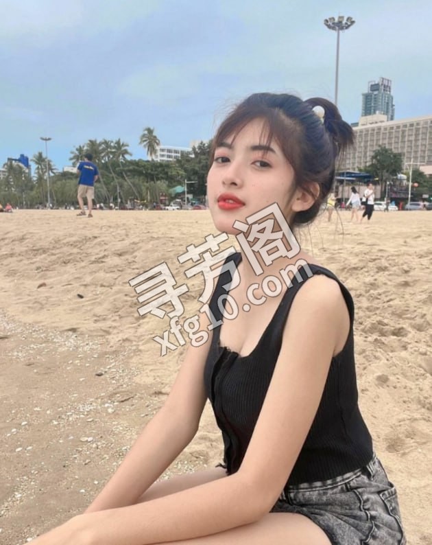 [寻欢地点]:湖北省咸宁市 [信息来源]:亲身体验 [项目项目]: 漫游，胸推，69式，冰火，爱爱，丝 袜、制服 2