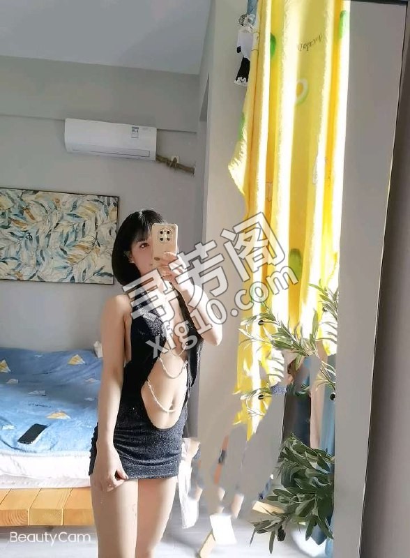 淡抹 地方 长沙市 年龄 25岁-30岁 颜值： 6分 600 项目 舌吻 鸳鸯浴 69 口爆 爱爱 制服丝袜 3