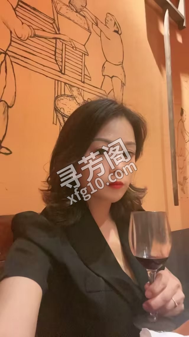 固戍大奶骚熟女曦姐 地方 年龄 30岁-40岁 颜值： 6分 400 项目 全套 备用Q 7