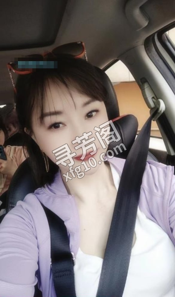 风骚短发少妇 地方 南京市 年龄 30岁-40岁 颜值： 6分 500 项目 制服诱惑、指滑、胸推、漫游、口活 3