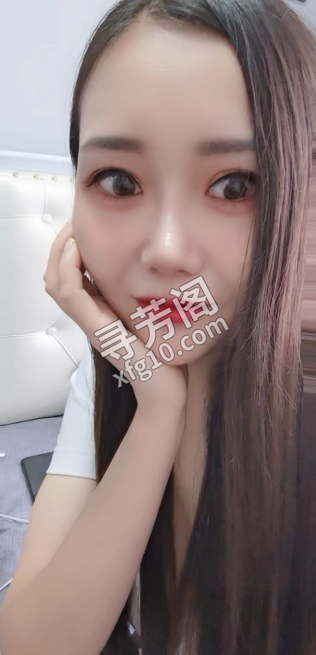 温柔美少妇 地方 年龄 25岁-30岁 颜值： 6分 400 项目 胸推，指划，口爆，69，毒龙，漫游，丝袜制服 6