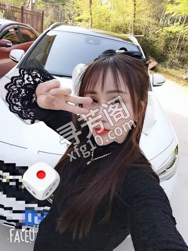 绿都万和中项 地方 年龄 30岁-40岁 颜值： 6分 400 项目 按摩、波推、指划、制服、丝袜、毒龙、KB 4