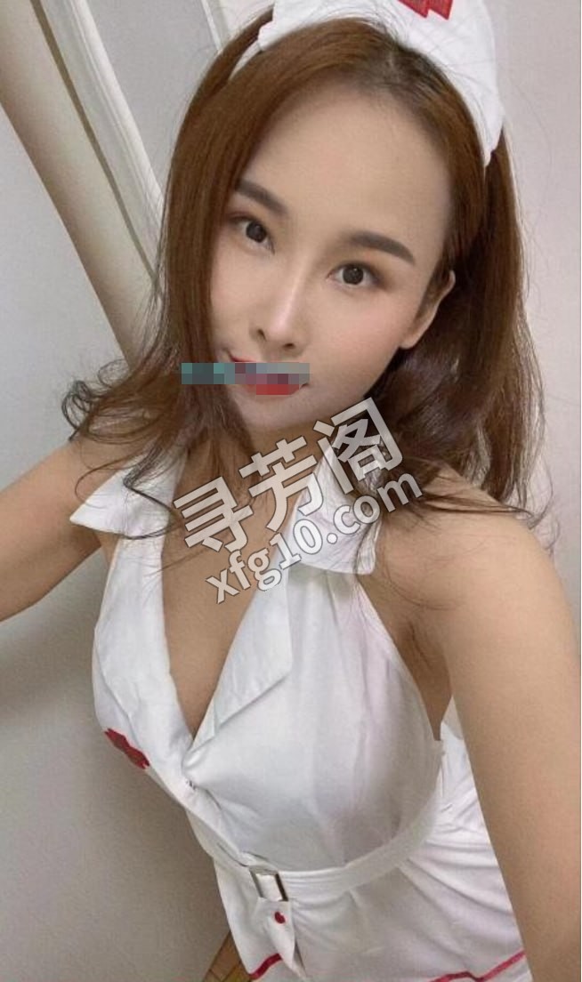 秦淮气质少妇贝贝 地方 年龄 30岁-40岁 颜值： 6分 400 项目 口 推 毒龙 口爆 吞精 制服 69 2