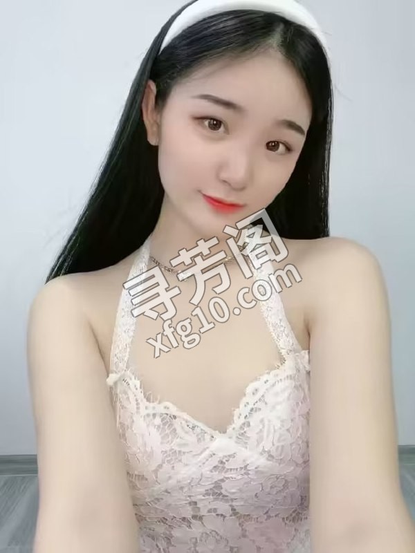 广陵专业老师项目好 地方 广陵区 年龄 23-25 颜值： 7 600P 1800夜 项目 陪浴、制服，胸推 4