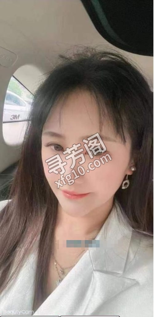 杭州小少妇 地方 年龄 25岁-30岁 颜值： 6分 600 项目 共浴，舌吻，骑马，后入，不过分的基本都有 2