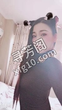 项目系少妇小景 地方 年龄 30岁-40岁 颜值： 6分 400 项目 丝袜，制服 6