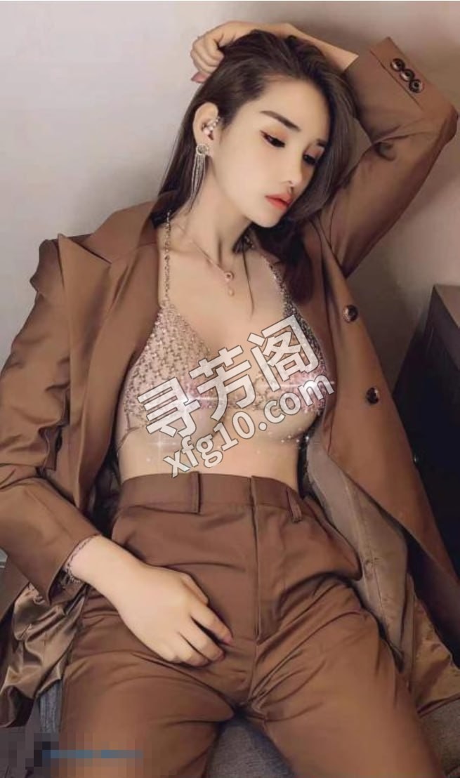 制服诱惑soso 位置 普陀区 几岁 25岁-30岁 颜值＝ 6分 费用明细 700 项目 鸳鸯浴，漫游，口交 2