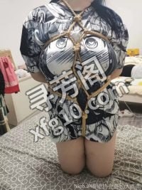 洪山嫩妹三通可sm 地方 年龄 20岁-25岁 颜值： 6分 600 项目 口爆、深喉、制服丝袜、三通sm 3