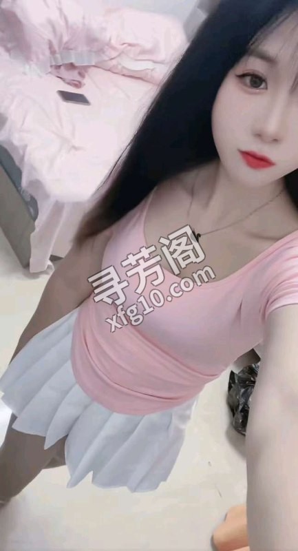 汉阳火辣妹 地方 年龄 25岁-30岁 颜值： 6分 400 项目 陪浴 深喉 艳舞 制服 足交 3