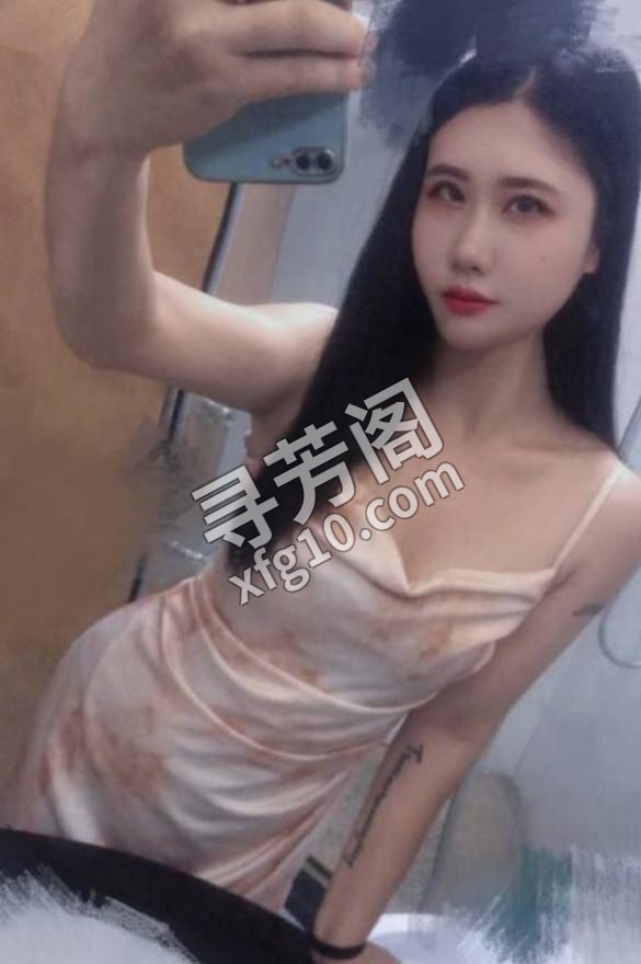 徐汇长腿项目御姐露露 地方 徐汇区 年龄 25岁-30岁 颜值： 6分 600 项目 吹箫 69 波推 爱爱 2