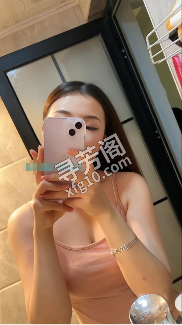 风骚妹子项目好 地方 潍城区 年龄 24 颜值： 6 600P 项目 胸推，臀推、毒龙，深喉，口爆、爱爱 3