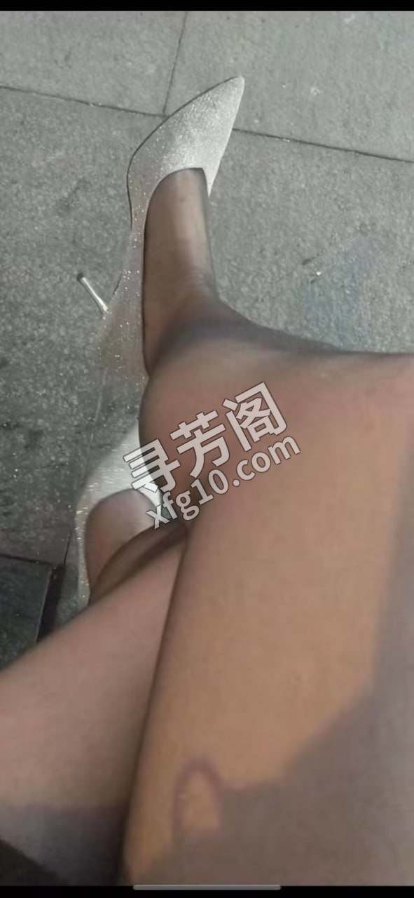 观前附近巨臀熟女 地方 年龄 30岁-40岁 颜值： 6分 400 项目 该有都有 5