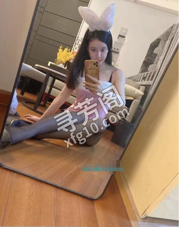 性价比baby晴 地方 年龄 25岁-30岁 颜值： 6分 500 项目 鸳鸯浴，调情，口爆，波推，制服 4