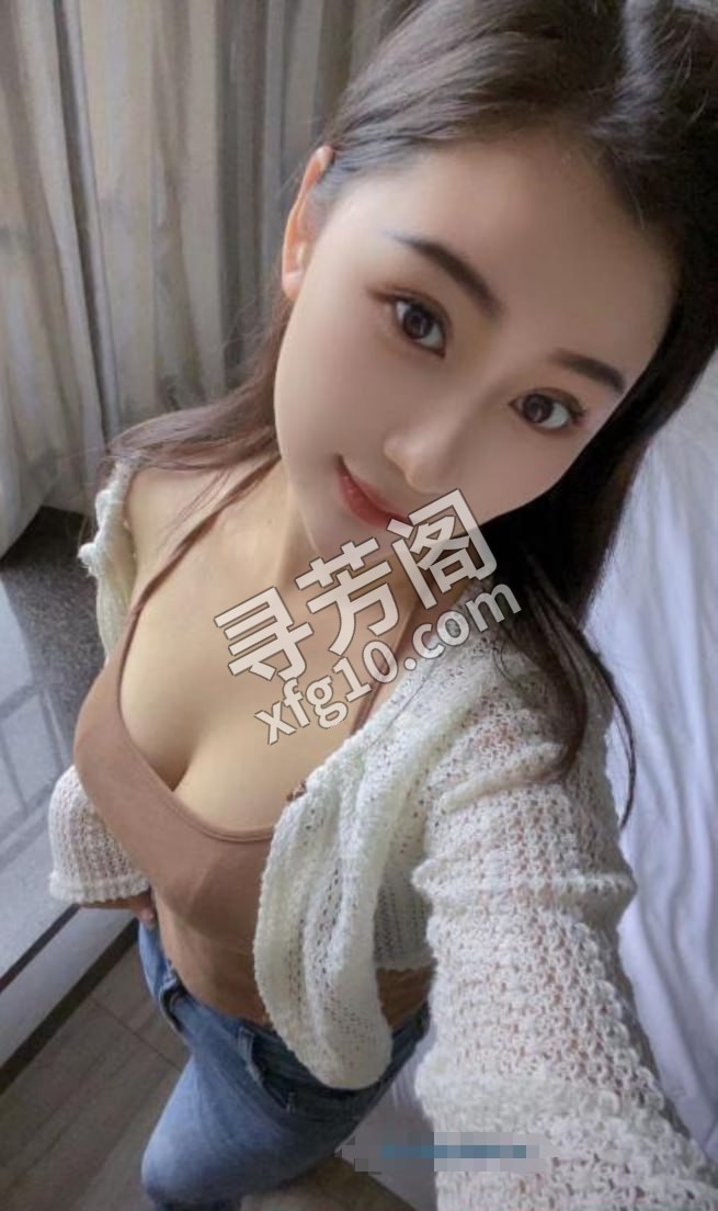 罗湖区美骚御姐 地方 市辖区 年龄 25岁-30岁 颜值： 6分 500 项目 洗澡，水中箫调情 2