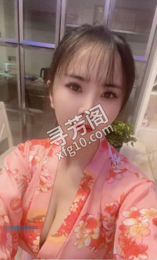 汉阳气质巨乳少妇 地区 年龄 25岁-30岁 颜值 6分 价格 400 服务 鸳鸯浴，胸推，口爆，口漫，口沙 2