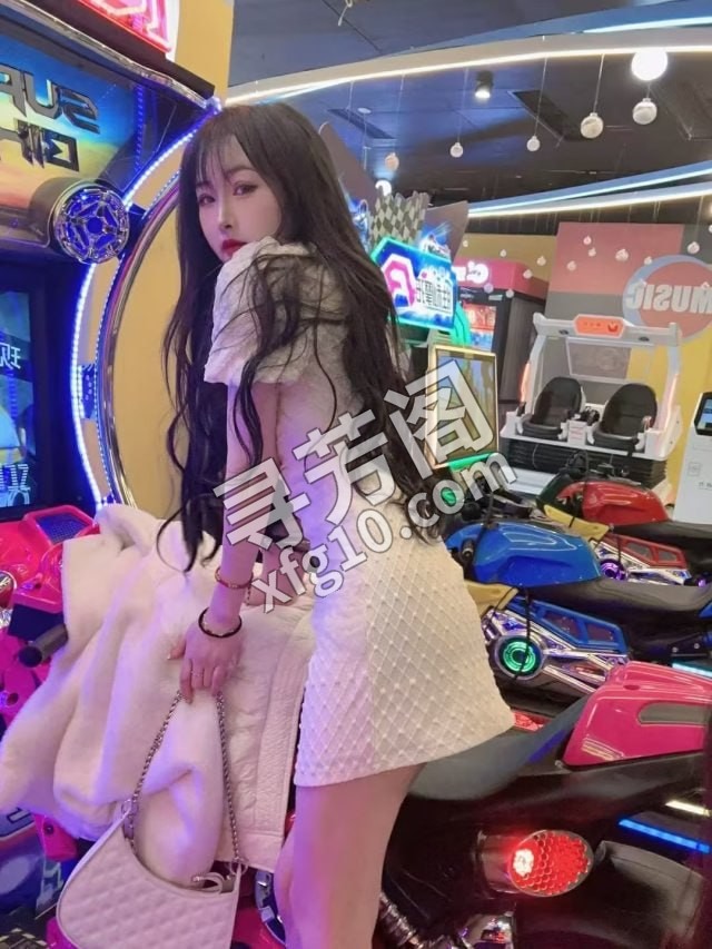 毒龙嫩妹苏苏 地方 年龄 25岁-30岁 颜值： 6分 600 项目 陪浴 毒龙 水中萧 等其他全套 4