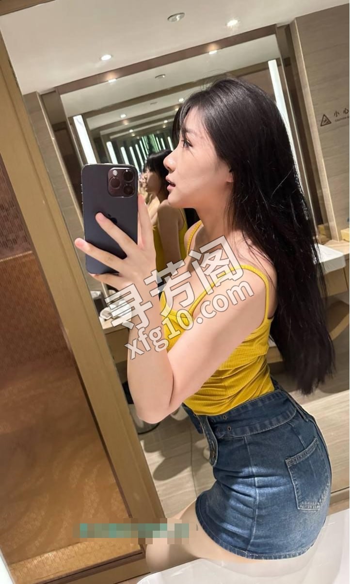 大奶浪妹可肛可后入 地方 沙河口区 年龄 22 颜值： 9 1000全套 项目 啪啪，陪浴，口爆，按摩，臀腿 3