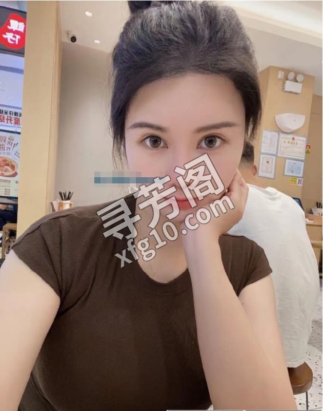 福田医美小妹哆啦啦 地方 市辖区 年龄 25岁-30岁 颜值： 6分 600 项目 鸳鸯浴，69，胸推，波推 3