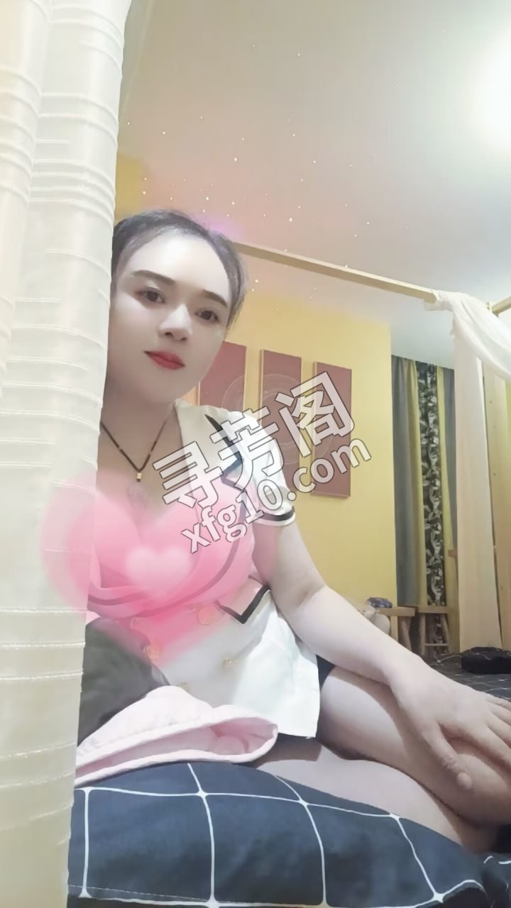 西湖美乳少妇 地方 年龄 30岁-40岁 颜值： 6分 400 项目 鸳鸯浴，毒龙，69，舌吻，裸箫 2
