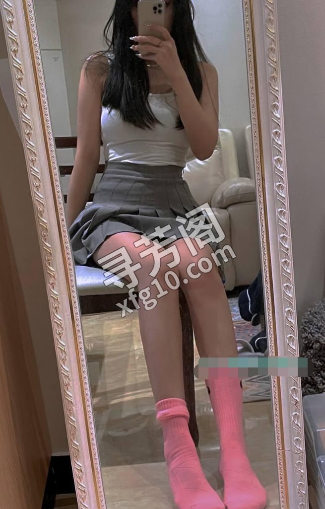 轻熟女御姐 地方 城东区 年龄 23 颜值： 7 1000/60分钟 项目 毒龙，制服诱惑，陪浴，调情，胸推 2