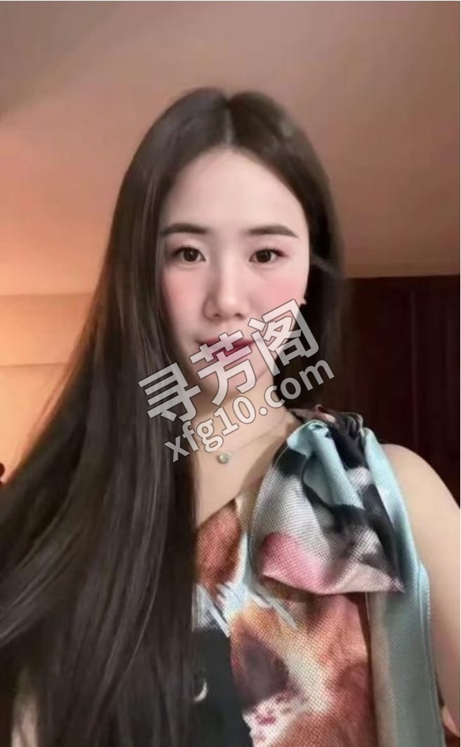 我的丝袜诱惑姐姐 地方 年龄 25岁-30岁 颜值： 6分 700 项目 项目:700快餐 2
