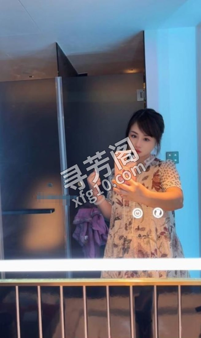 沙坪坝大学城乔乔妹 地方 沙坪坝区 年龄 25岁-30岁 颜值： 6分 300 项目 鸳鸯戏水 指划 全身漫游 2