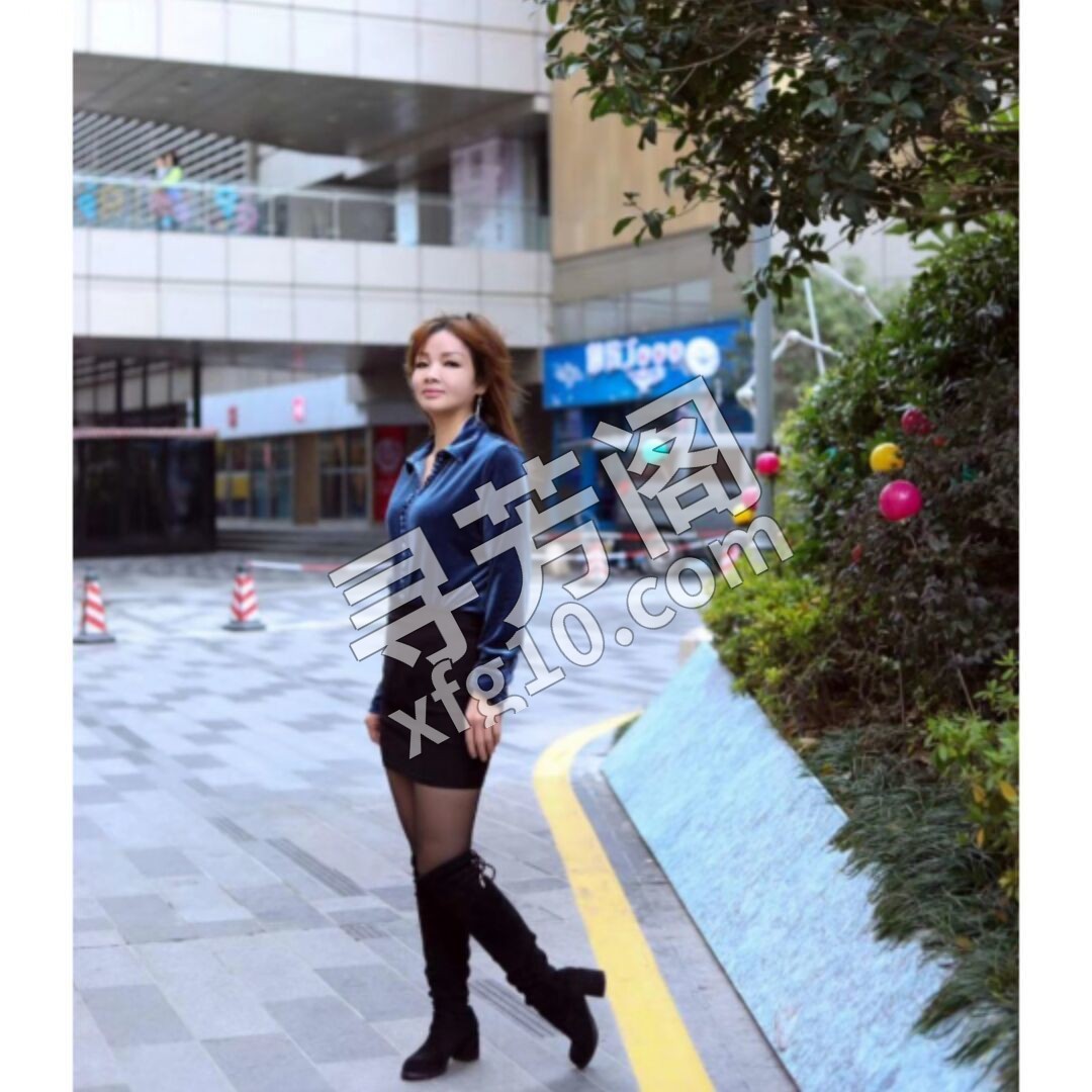 杨浦风骚熟女 地方 杨浦区 年龄 40岁+ 颜值： 6分 300 项目 深喉、水中萧、69、鸳鸯浴、指划 2