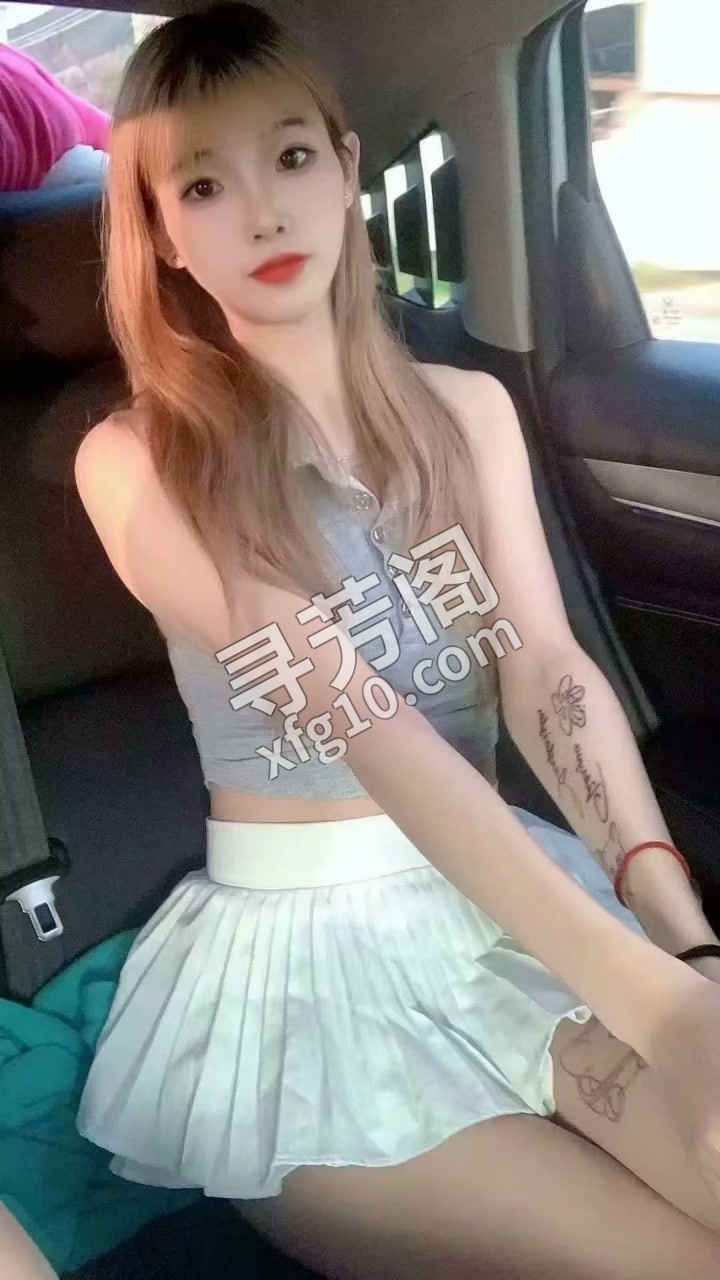 塔子湖小敏 地方 年龄 00后 颜值： 6分 600 项目 鸳鸯浴，69， 6
