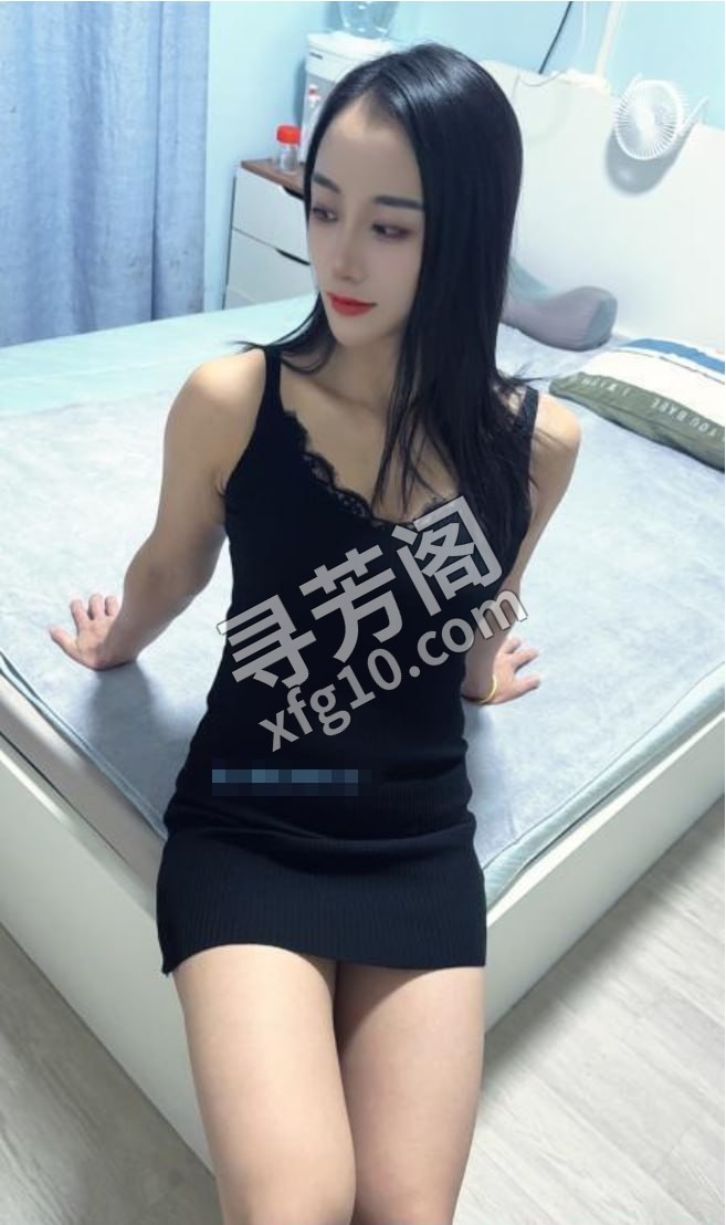 静安邻家小姐姐 地方 静安区 年龄 25岁-30岁 颜值： 6分 400 项目 69 口爆，指滑，毒龙 3