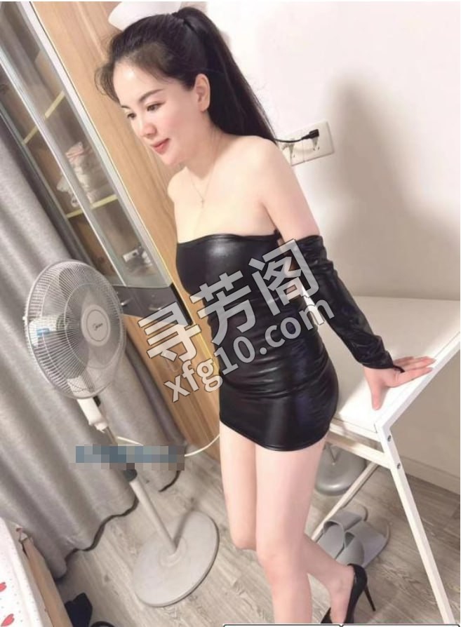 波霸骚货可欣 地方 普陀区 年龄 25岁-30岁 颜值： 6分 500 项目 口活，舌吻，漫游，胸推，毒龙，爱爱 2