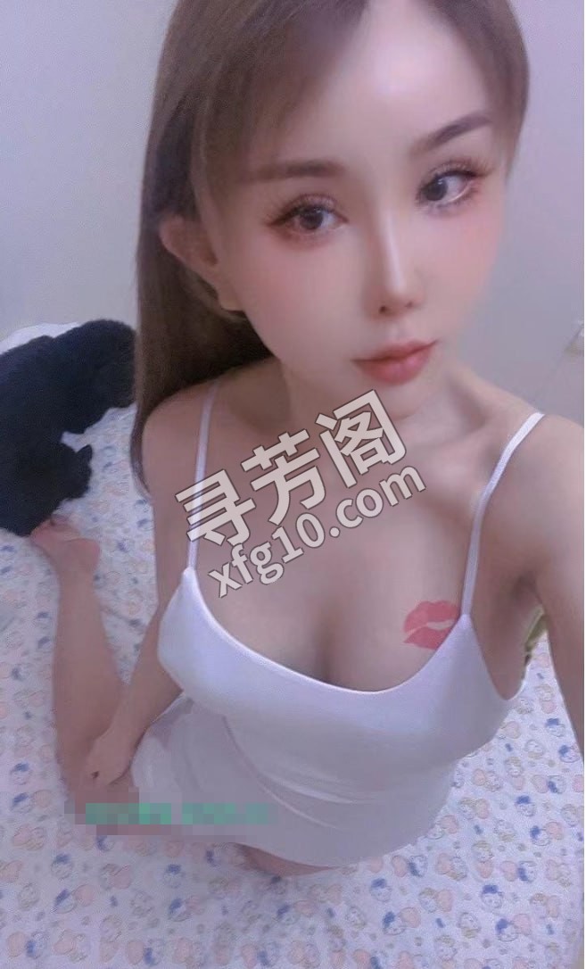 成华-丹丹 地方 成华区 年龄 23 颜值： 8 500/50分钟 项目 胸推，臀推，毒龙，口爆，69互舔 2