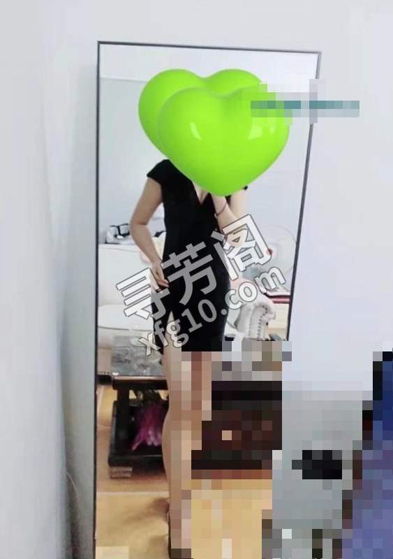 长沙大长腿美女 地方 年龄 25岁-30岁 颜值： 6分 500 项目 口，按摩，爱爱， 2