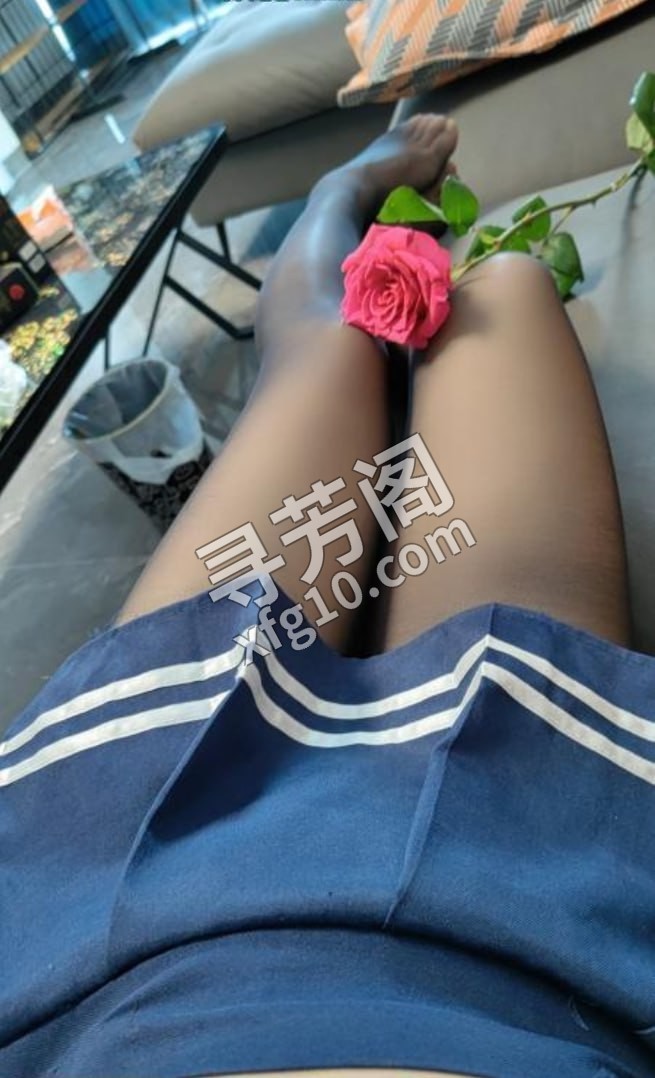 长沙雨花短发甜甜 地方 年龄 25岁-30岁 颜值： 6分 400 项目 艳舞 按摩 指滑 胸滑 4