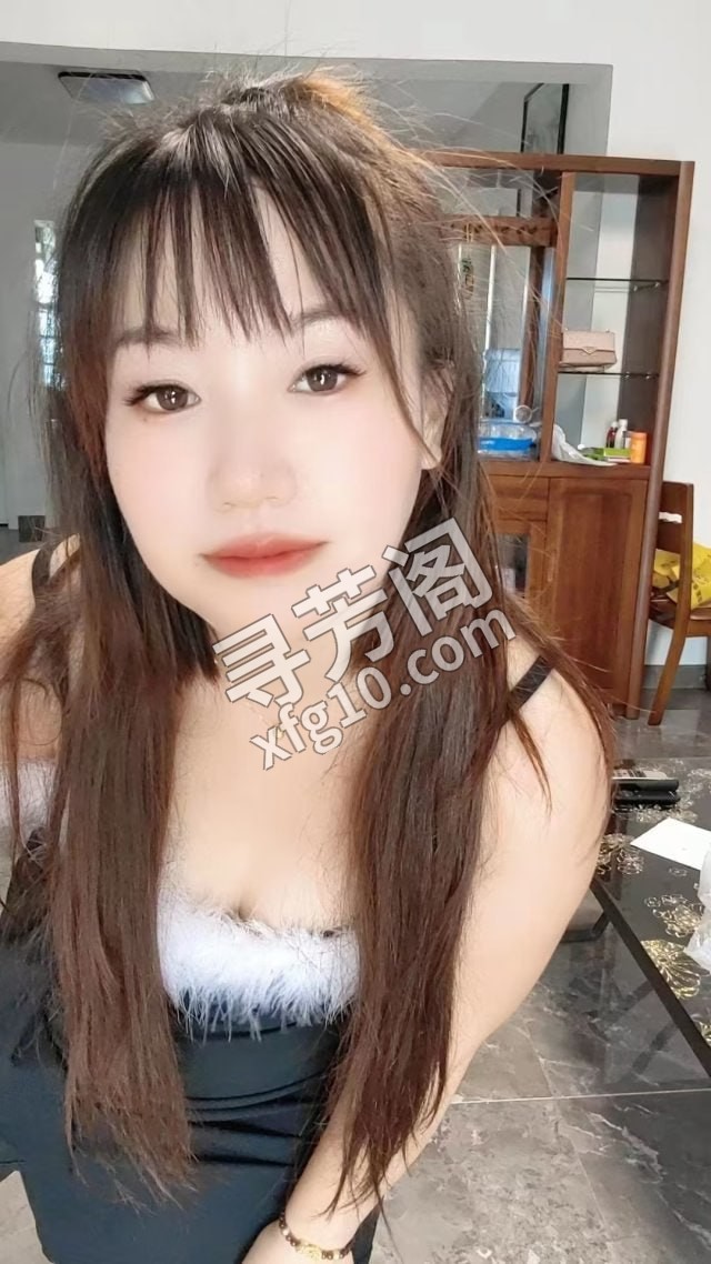 雨花小乖乖 地方 年龄 25岁-30岁 颜值： 6分 400 项目 艳舞 按摩 鼻尖漫游舌尖漫游果冻漫游 3