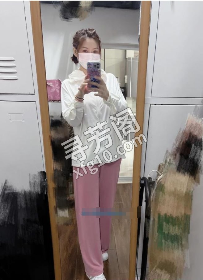 昆区少妇琪琪 地方 年龄 25岁-30岁 颜值： 6分 700 项目 驾鸯浴，漫游，胸推，69式，冰火，口活 4
