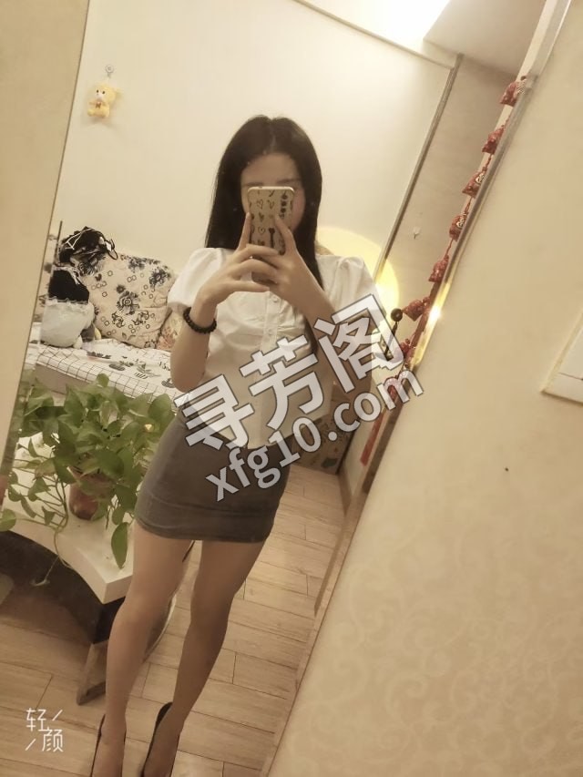 御姐脸萝莉身材 地方 年龄 25岁-30岁 颜值： 6分 700 项目 ab面 深喉 毒龙 吸皮 口爆 啪啪 7