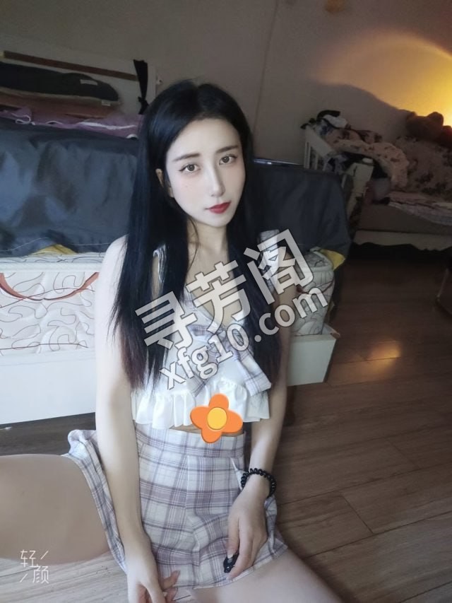 御姐脸萝莉身材 地方 年龄 25岁-30岁 颜值： 6分 700 项目 ab面 深喉 毒龙 吸皮 口爆 啪啪 8