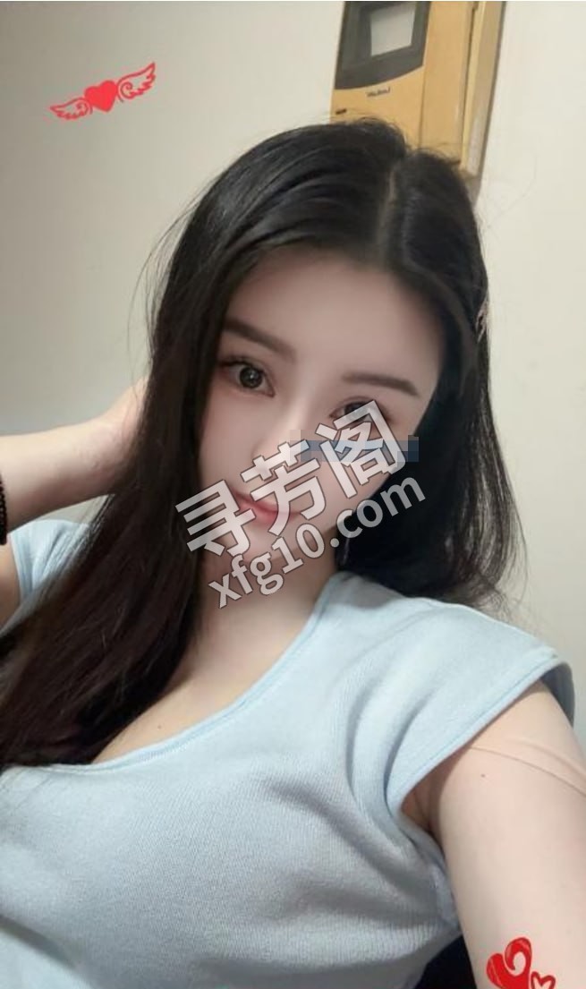 拱墅漂亮金金小妹 地方 年龄 25岁-30岁 颜值： 7分 1200 项目 胸推，漫游，口，爱爱，AB面，陪浴 2