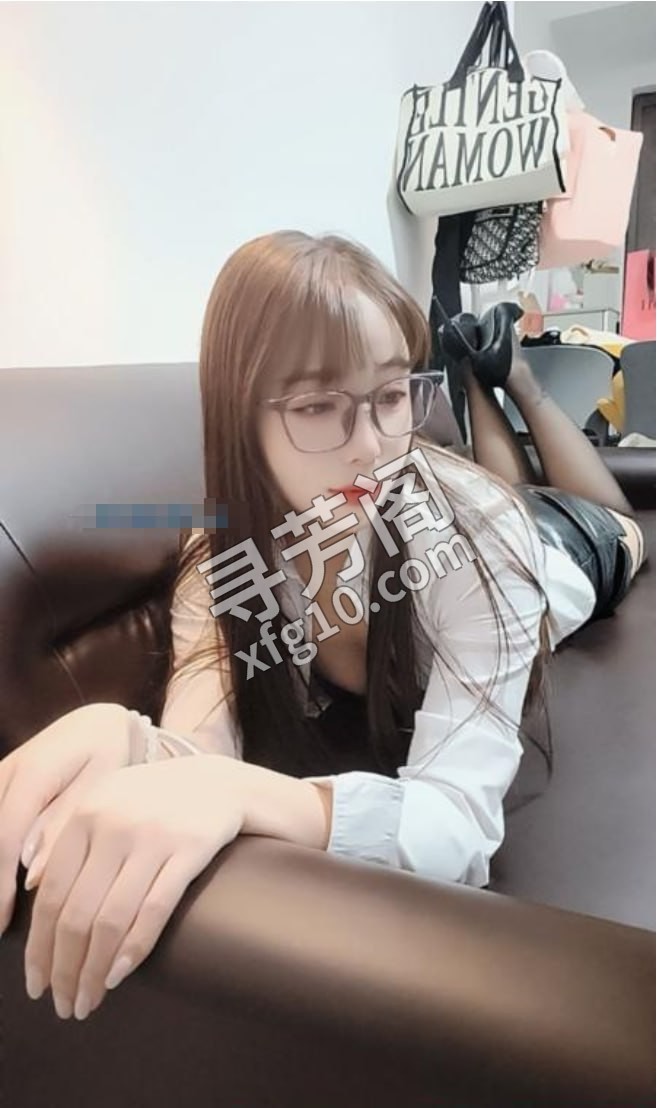 黑丝好身材如意 地方 年龄 25岁-30岁 颜值： 7分 800 项目 全套项目 5