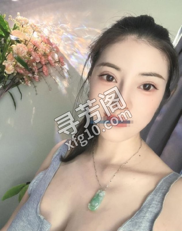 完美情人羽恩 地方 年龄 25岁-30岁 颜值： 7分 700 项目 鸳鸯浴，水中箫，胸推，指滑、黑丝 2