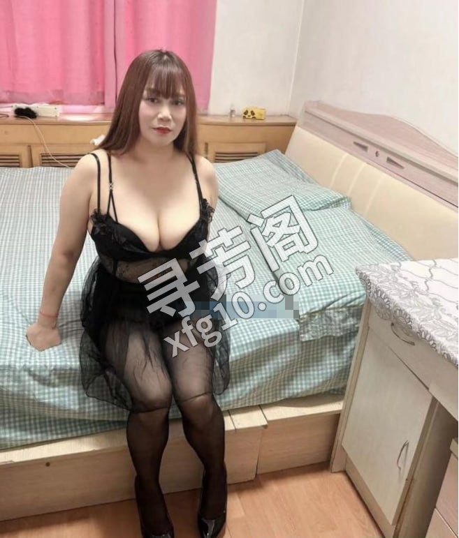 小店泻火嫂子骚炮臀 地方 年龄 30岁-40岁 颜值： 6分 400 项目 陪浴，口爆，胸推，漫游，69 2