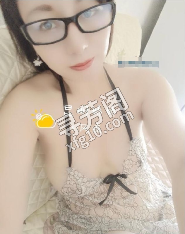 肥逼少妇 地方 年龄 30岁-40岁 颜值： 6分 600 项目 洗澡 按摩 抓龙筋 漫游 胸推 口活 69 3