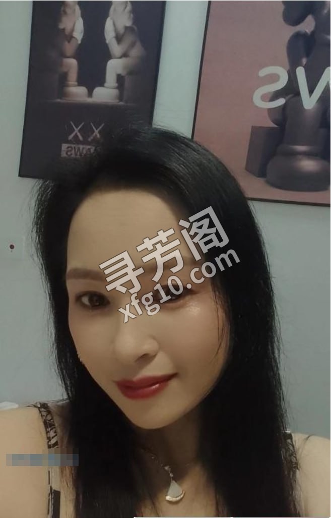 广州少妇 地方 年龄 30岁-40岁 颜值： 6分 700 项目 情趣丝袜诱惑，抓龙筋，按摩，推背，漫游，舌吻 2
