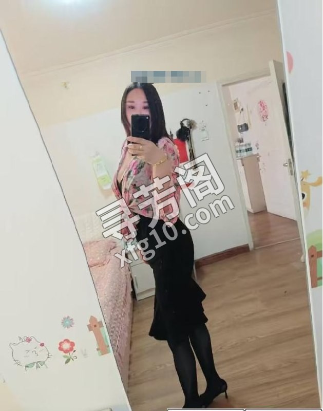 丰台奶霸熟妇微微 地方 丰台区 年龄 30岁-40岁 颜值： 6分 400 项目 鸳鸯浴，口爆，深喉，丝袜 2
