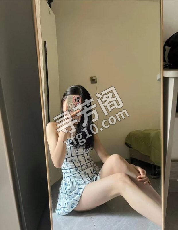 城关极品晓玲 地方 年龄 20岁-25岁 颜值： 8分 600 项目 口活，舌吻，69，胸推，做爱，丝袜诱惑 4