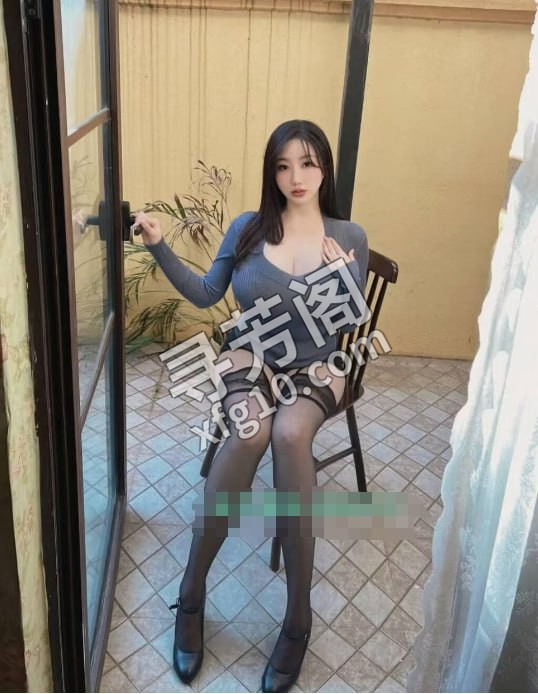 情趣熟女38D+魔鬼身材 地方 陕西 年龄 26 颜值： 10 800 项目 鸳鸯浴，69，舌吻，口爆，漫游 2