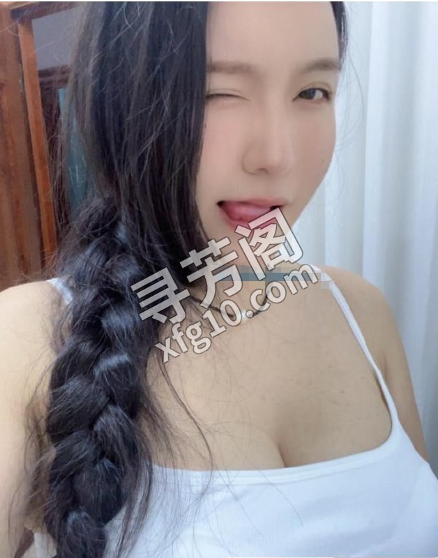 瑶海长腿美少妇冰儿 地方 年龄 25岁-30岁 颜值： 6分 600 项目 鸳鸯浴 按摩 波推 冰火 深喉 啪啪 2