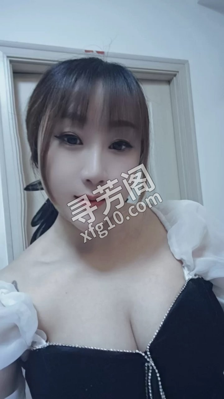 无锡江阴小姨 信息分类：楼凤兼职 地方：江苏省- 信息来源：朋友介绍 年龄：25 颜值：身材：丰满身材很棒 4