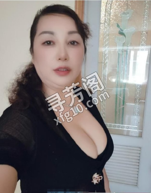 秀姐肉丝巨臀 地方 沙坪坝区 年龄 30岁-40岁 颜值： 5分 200 项目 洗澡，简单按摩，漫游，胸推 2