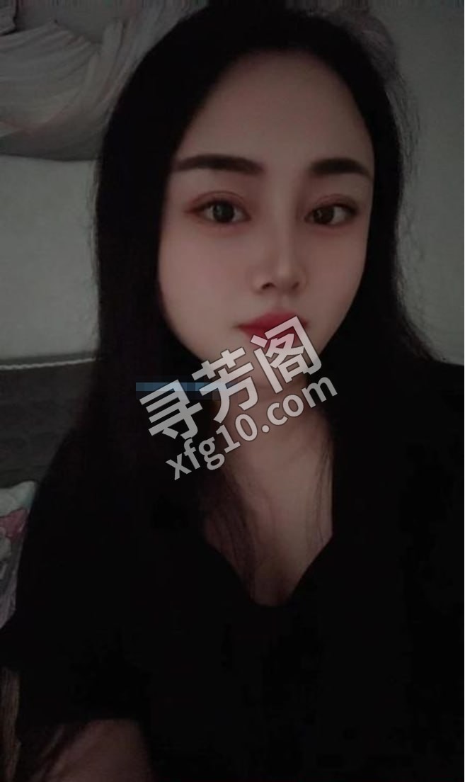 中项年轻大奶妹 地方 年龄 25岁-30岁 颜值： 6分 400 项目 鸳鸯浴，按摩，胸推，油推，69，dl 2